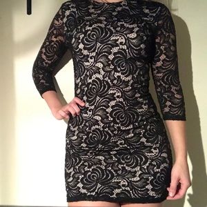 Lace bodycon dress